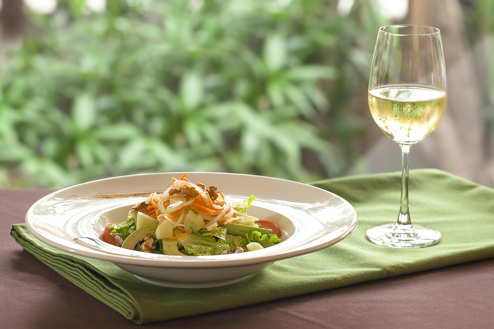 Vinho Verde Combina Com o Quê? Descubra 5 Harmonizações Deliciosas